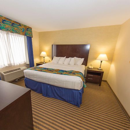 פורטייג' Rodeway Inn מראה חיצוני תמונה