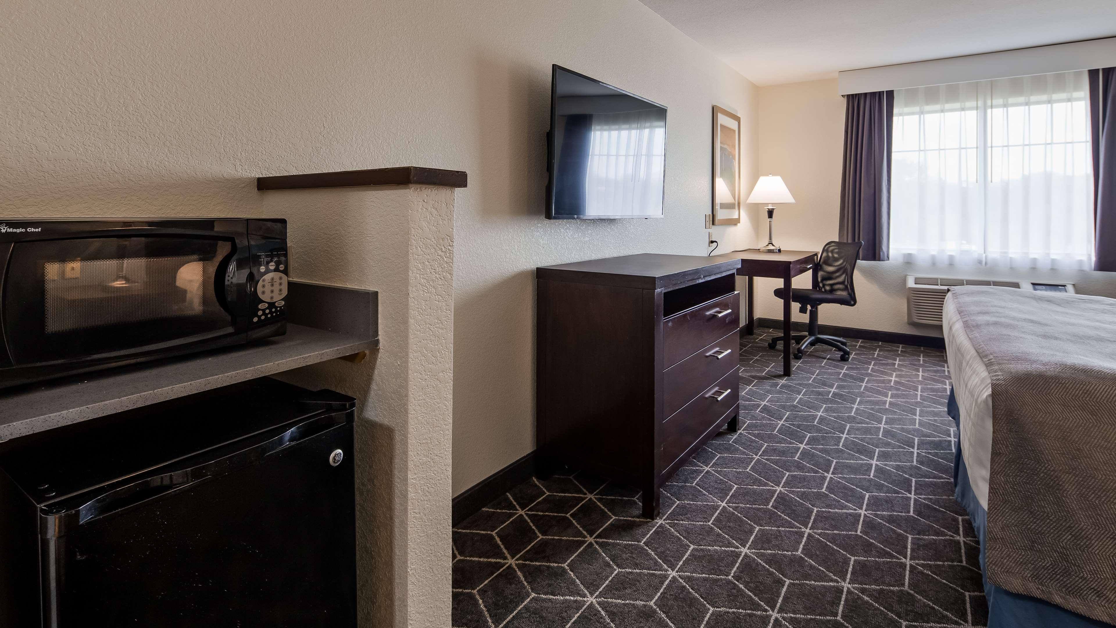 פורטייג' Rodeway Inn מראה חיצוני תמונה