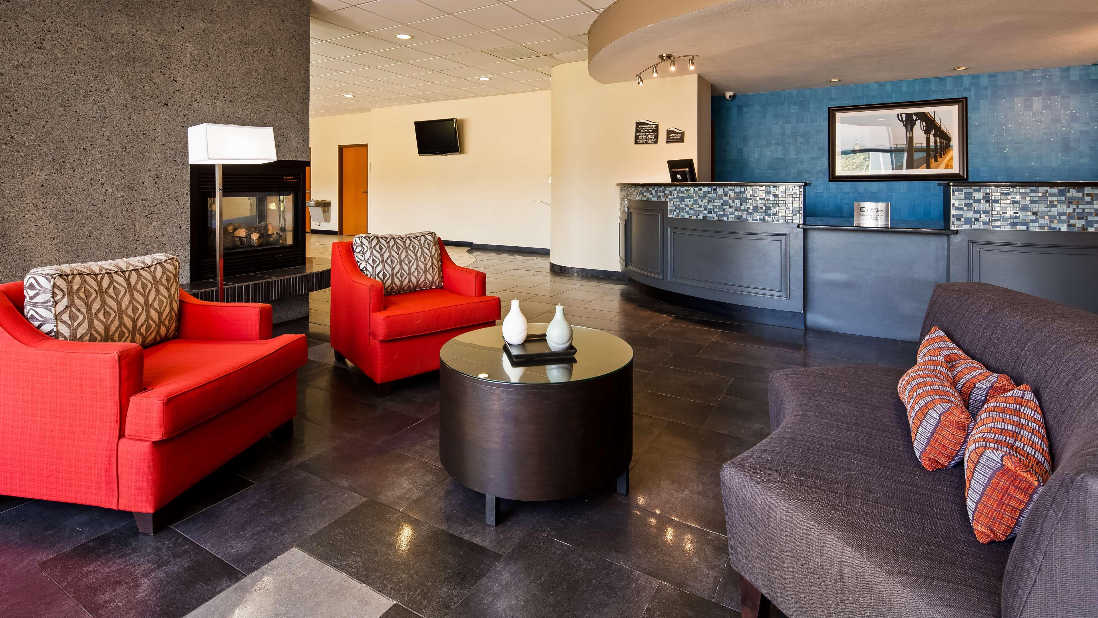 פורטייג' Rodeway Inn מראה חיצוני תמונה