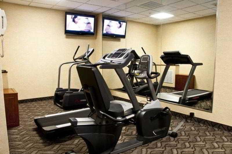 פורטייג' Rodeway Inn מראה חיצוני תמונה