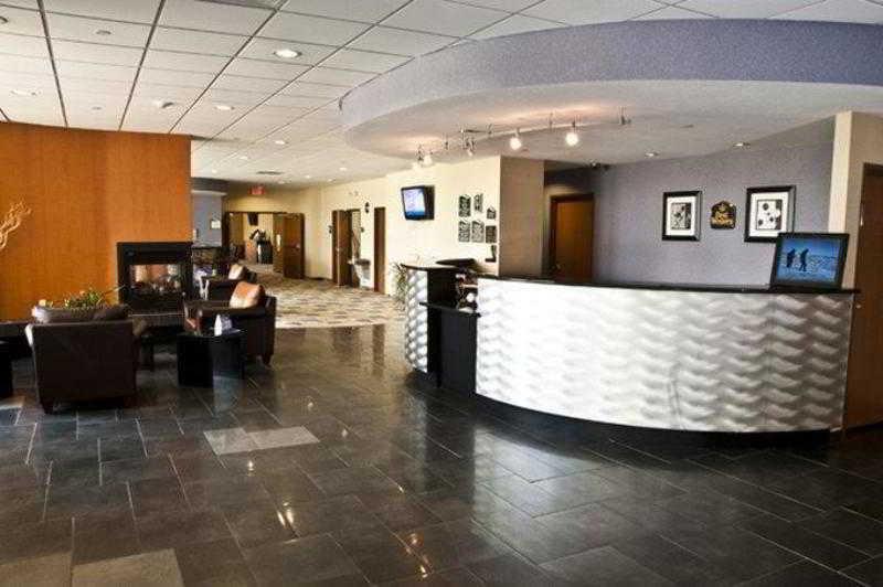 פורטייג' Rodeway Inn מראה חיצוני תמונה