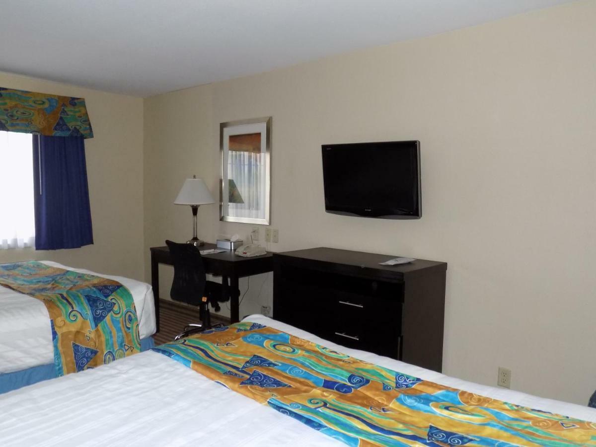 פורטייג' Rodeway Inn מראה חיצוני תמונה